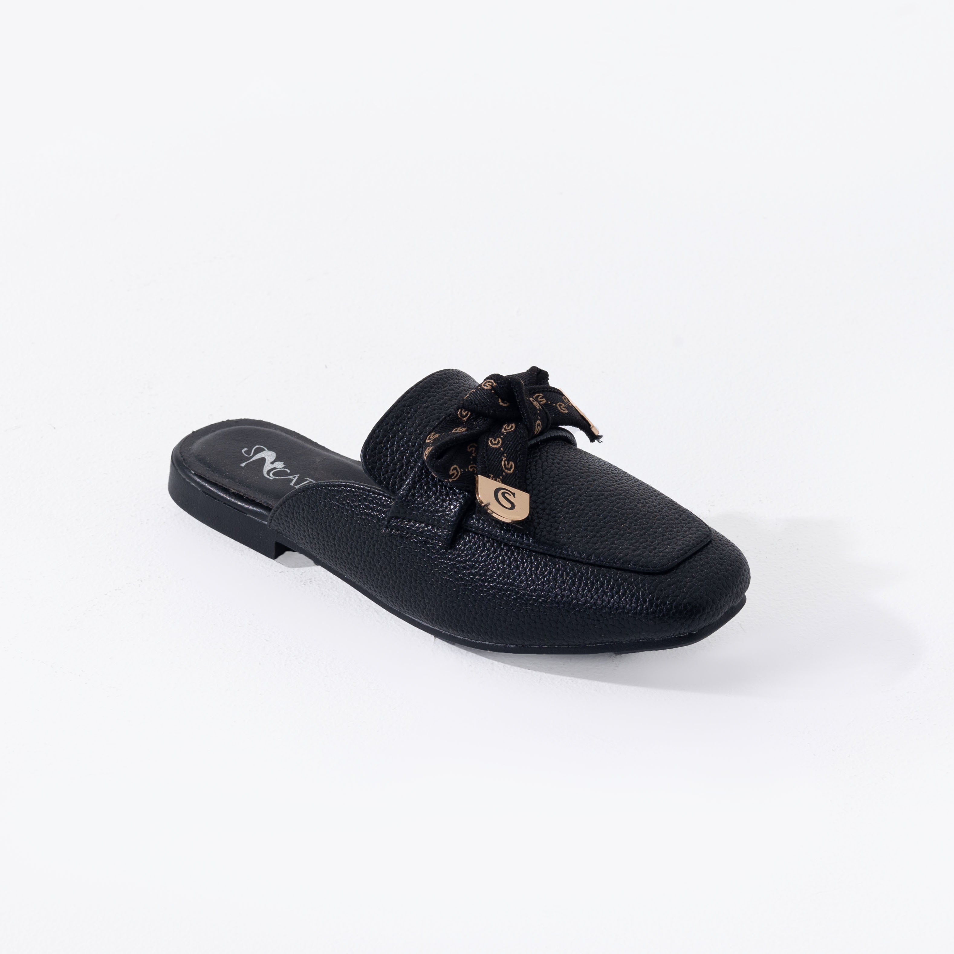Aubrey Mules - F211